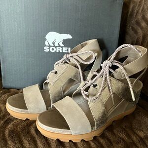 Sorel Joanie II ankle lace wedge